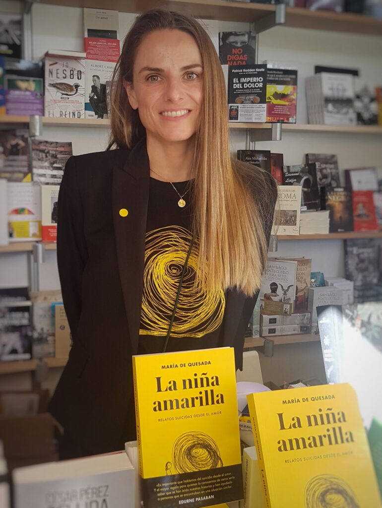 María de Quesada, periodista, presidenta de nuestra asociación y autora del libro La niña amarilla, relatos suicidas contados desde el amor
